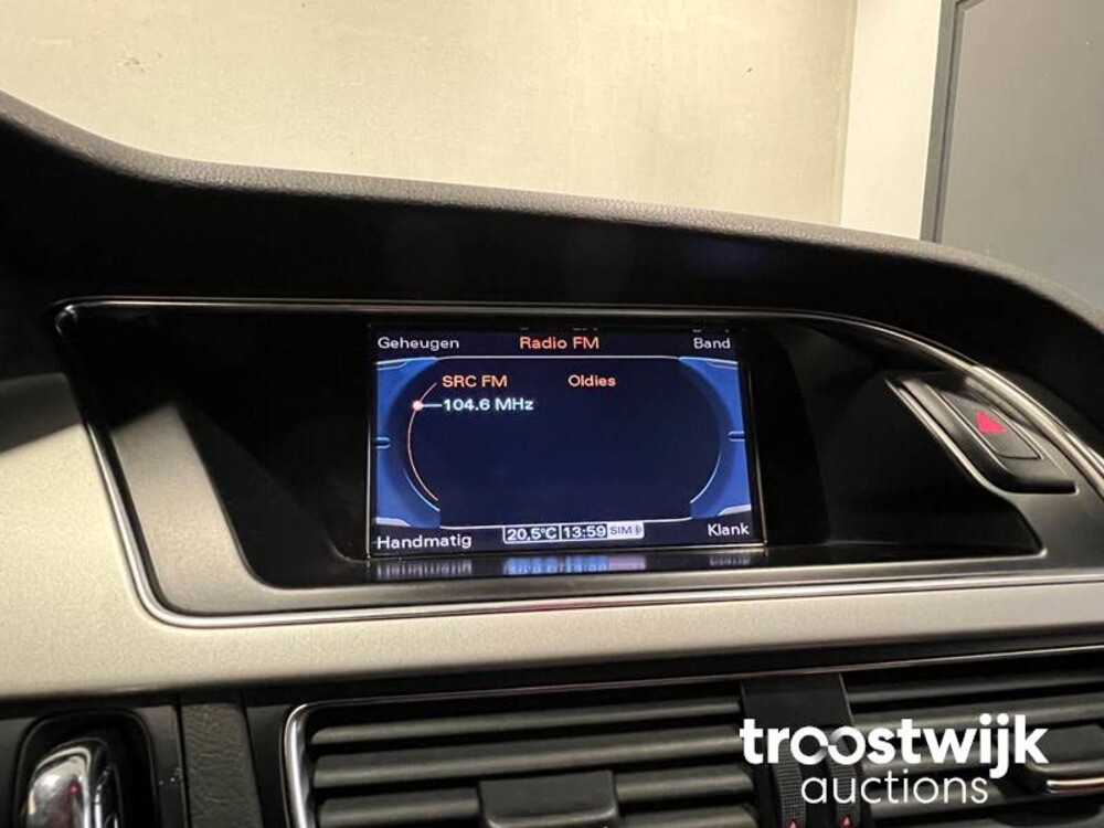 Audi A5 Coupé 2.0 TFSI Pro Line 179pk Automaat 2009, 8-XKL-73