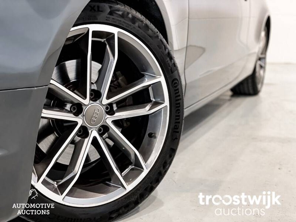 Audi A5 Coupé 2.0 TFSI Pro Line 179pk Automaat 2009, 8-XKL-73