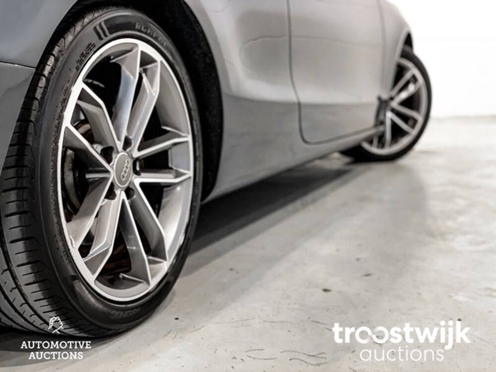 Audi A5 Coupé 2.0 TFSI Pro Line 179pk Automaat 2009, 8-XKL-73