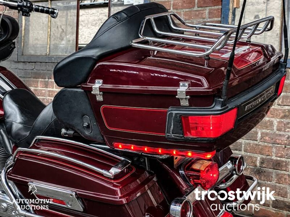 Harley Davidson FLHTCUI Electra Glide Ultra Classic Motorcycle