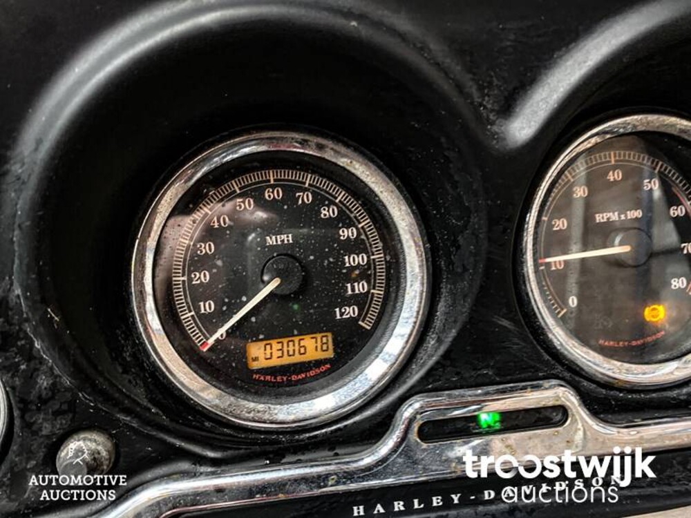 Harley Davidson FLHTCUI Electra Glide Ultra Classic Motorcycle