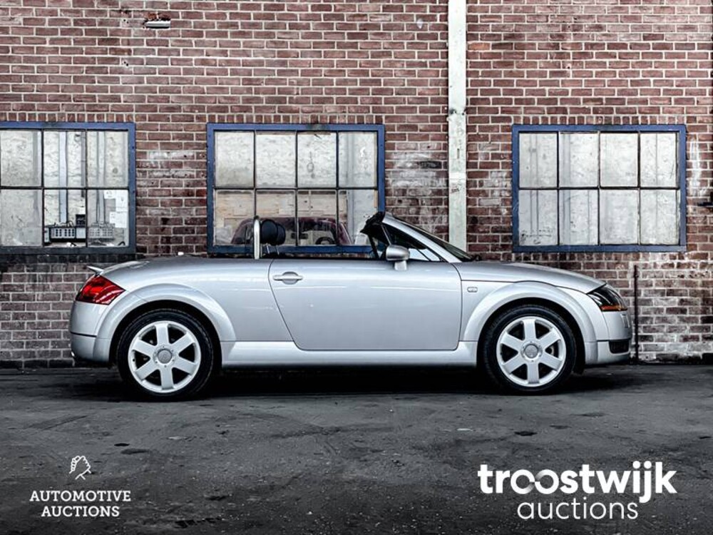 Audi TT Roadster 1.8 5V Turbo Quattro Car