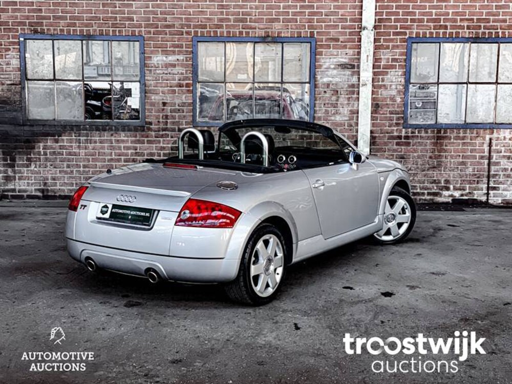 Audi TT Roadster 1.8 5V Turbo Quattro Car