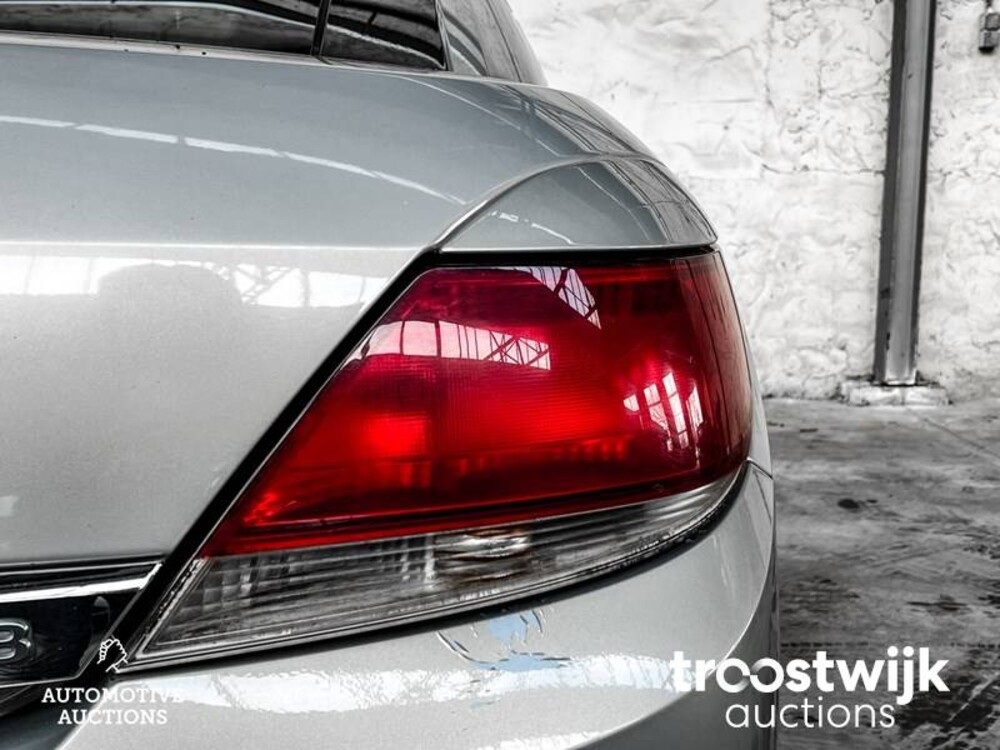 Opel Astra TwinTop 1.8 Cosmo Car