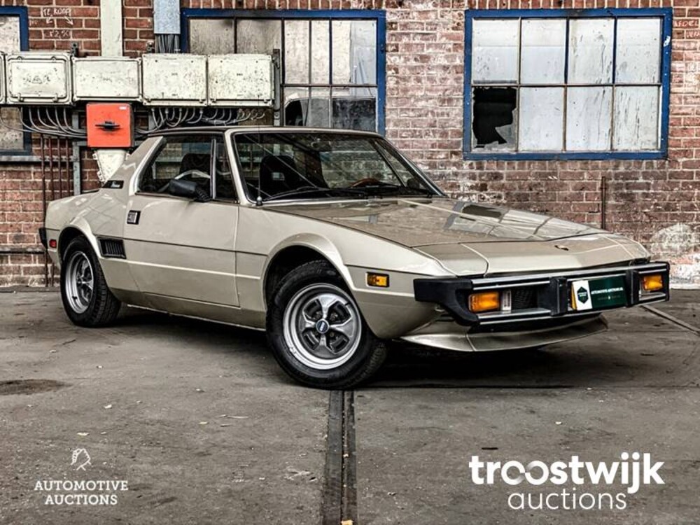 Fiat X 1/9 Sport 1300 Targa Car