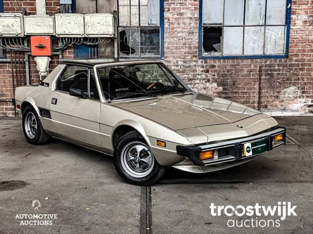 Fiat X 1/9 Sport 1300 Targa Car