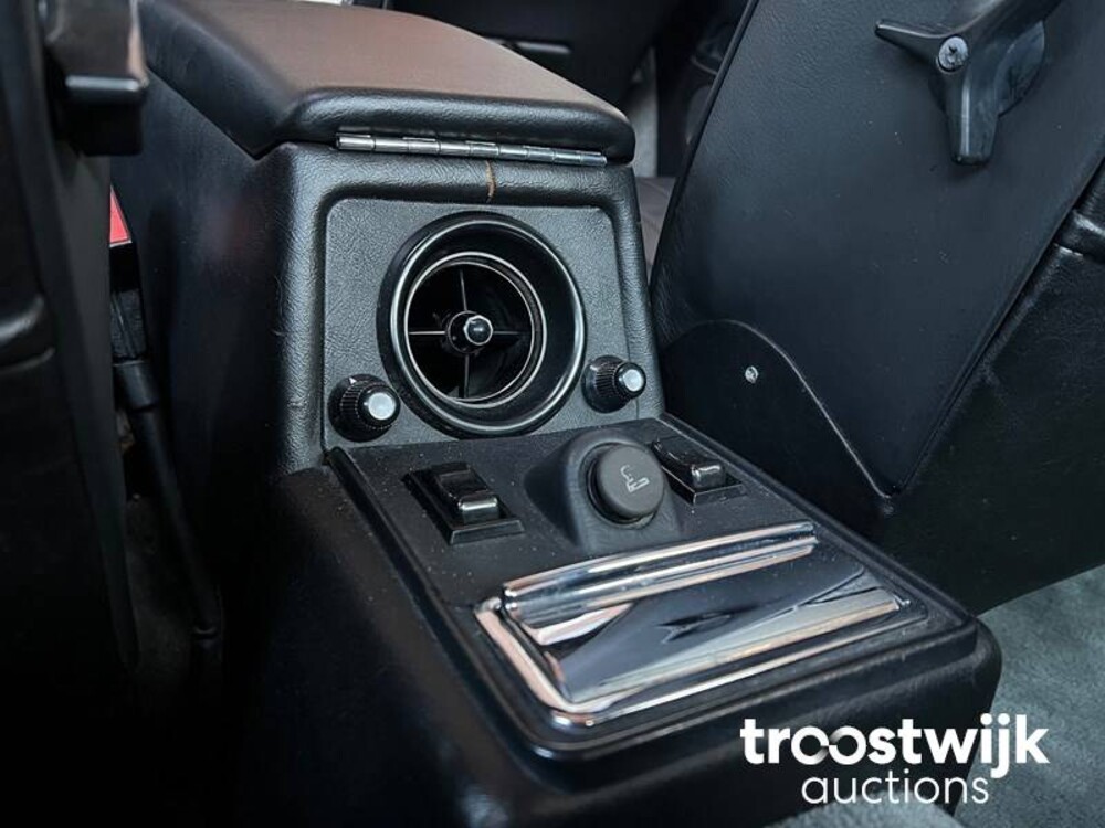 Jaguar Daimler XJ 5.3 V12  Car