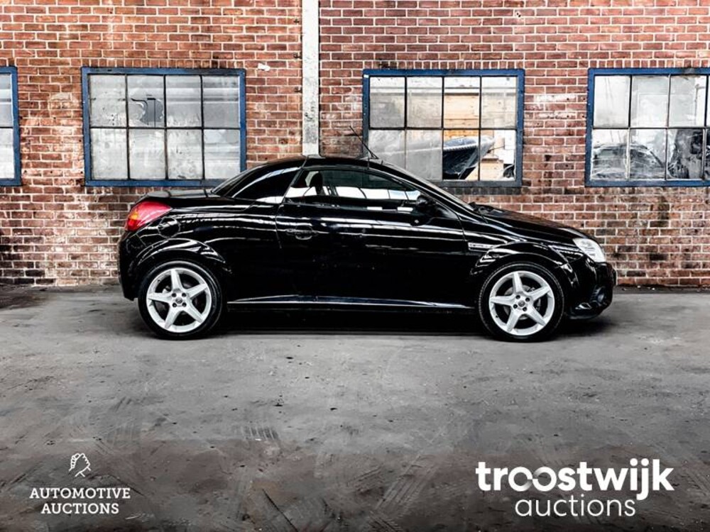 Opel Tigra TwinTop Cosmo Car