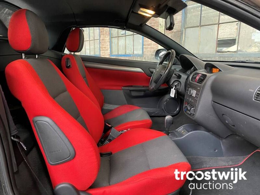 Opel Tigra TwinTop Cosmo Car