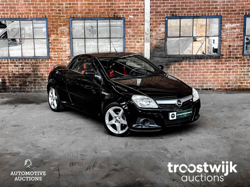 Opel Tigra TwinTop Cosmo Car