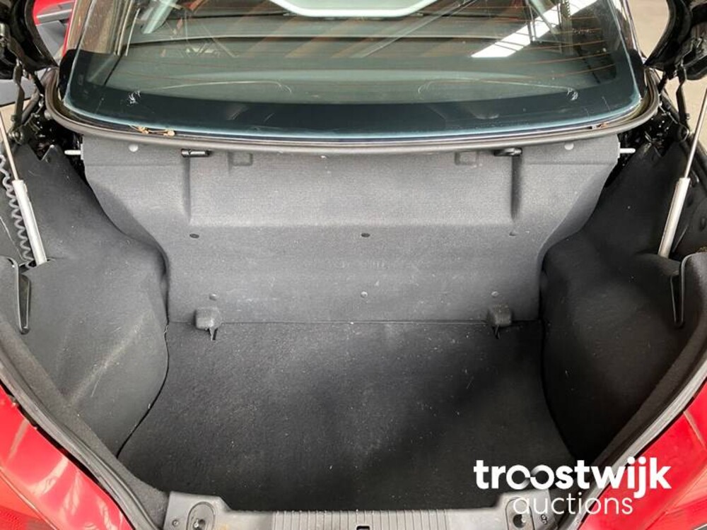 Opel Tigra TwinTop Cosmo Car