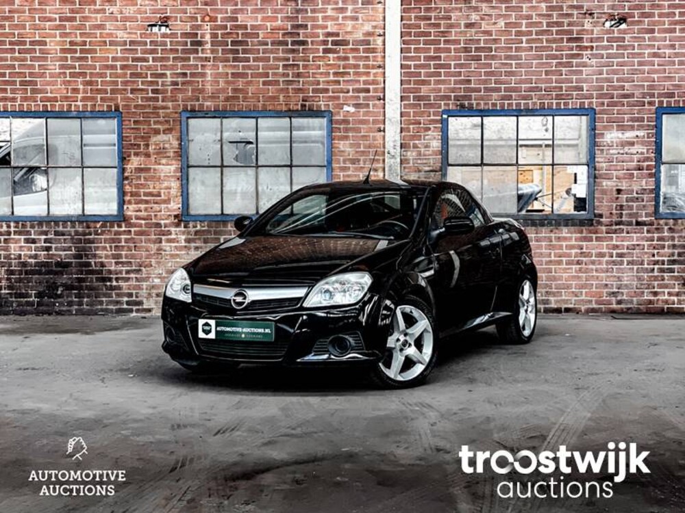 Opel Tigra TwinTop Cosmo Car