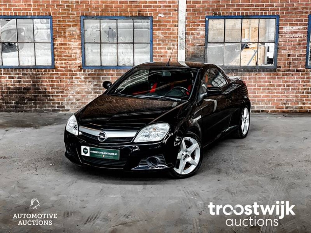 Opel Tigra TwinTop Cosmo Car