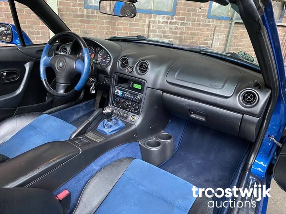 Mazda MX5 1.8i 10th Anniversary Car