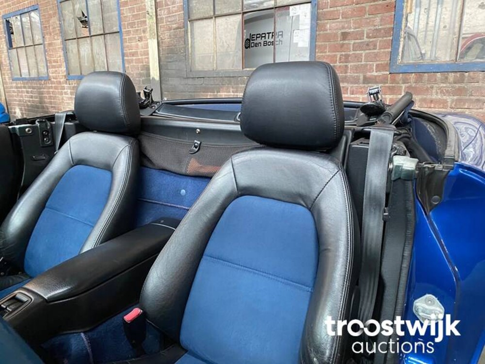 Mazda MX5 1.8i 10th Anniversary Car