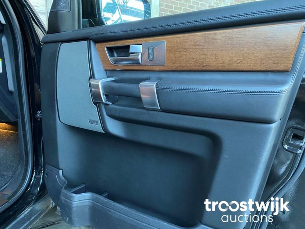 Land Rover Discovery 3.0 SDV6 HSE Luxury Van