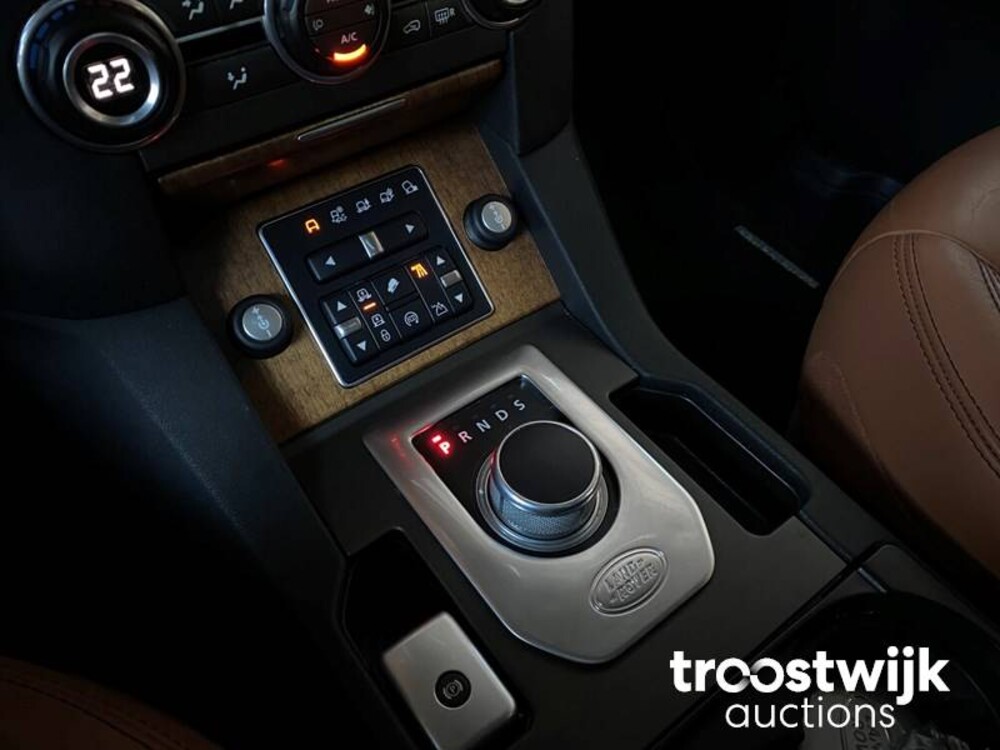 Land Rover Discovery 3.0 SDV6 HSE Luxury Van