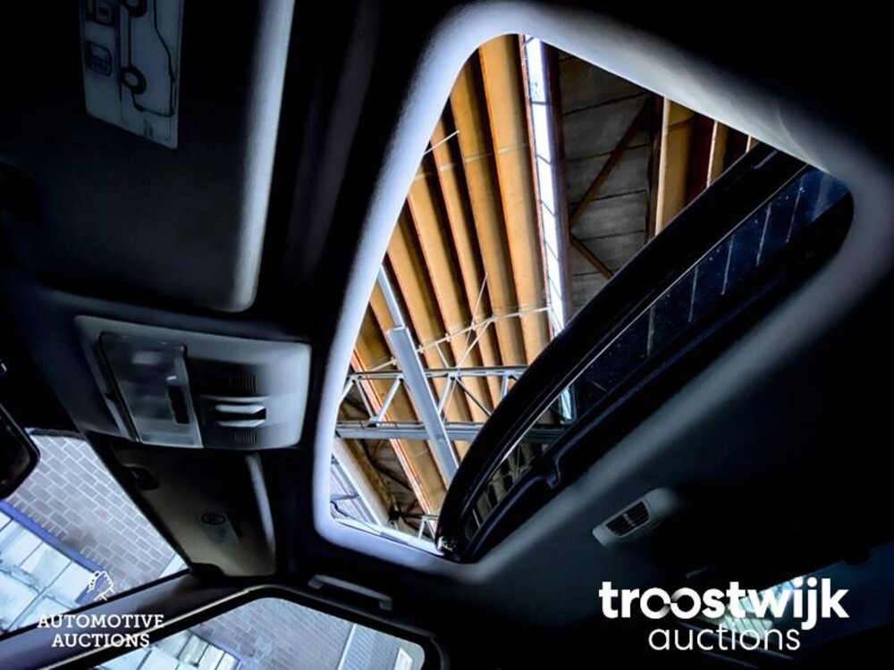 Land Rover Discovery 3.0 SDV6 HSE Luxury Van