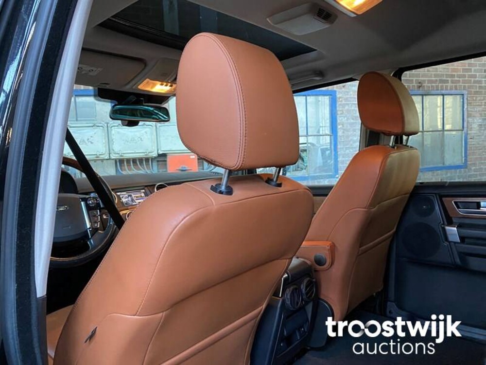 Land Rover Discovery 3.0 SDV6 HSE Luxury Van