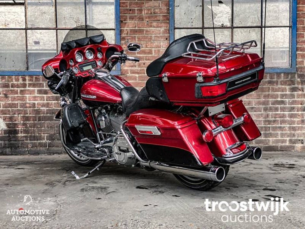 Harley-Davidson Cruiser Motorcycle