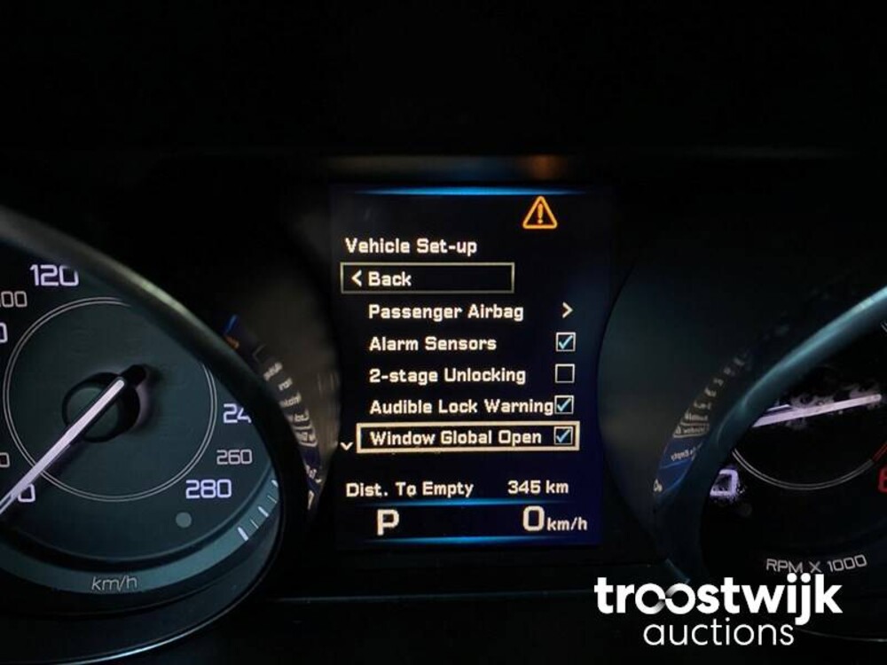 Jaguar XE 2.0 D R-Sport Car