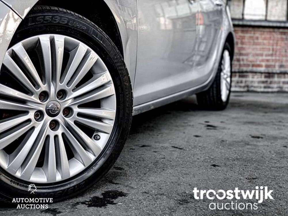 Opel Astra 1.4 Turbo Business Sport+ Car