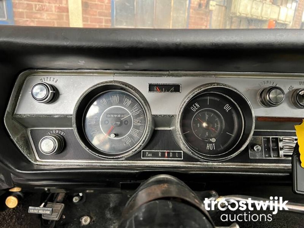 Oldsmobile Cutlass Car