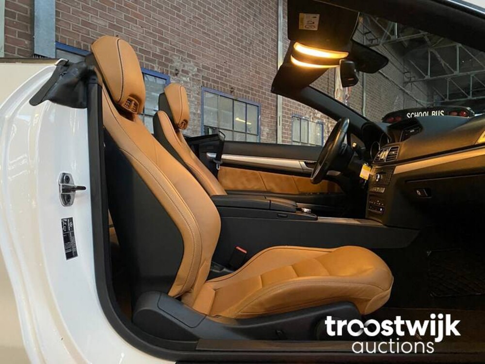 Mercedes-Benz E200 Ambition Sport Edition Car