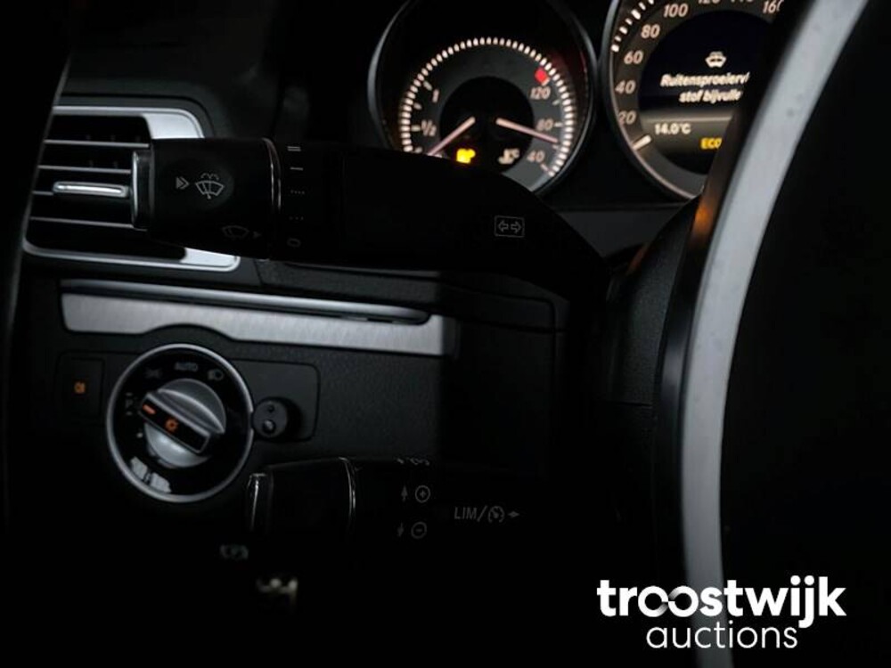 Mercedes-Benz E200 Ambition Sport Edition Car