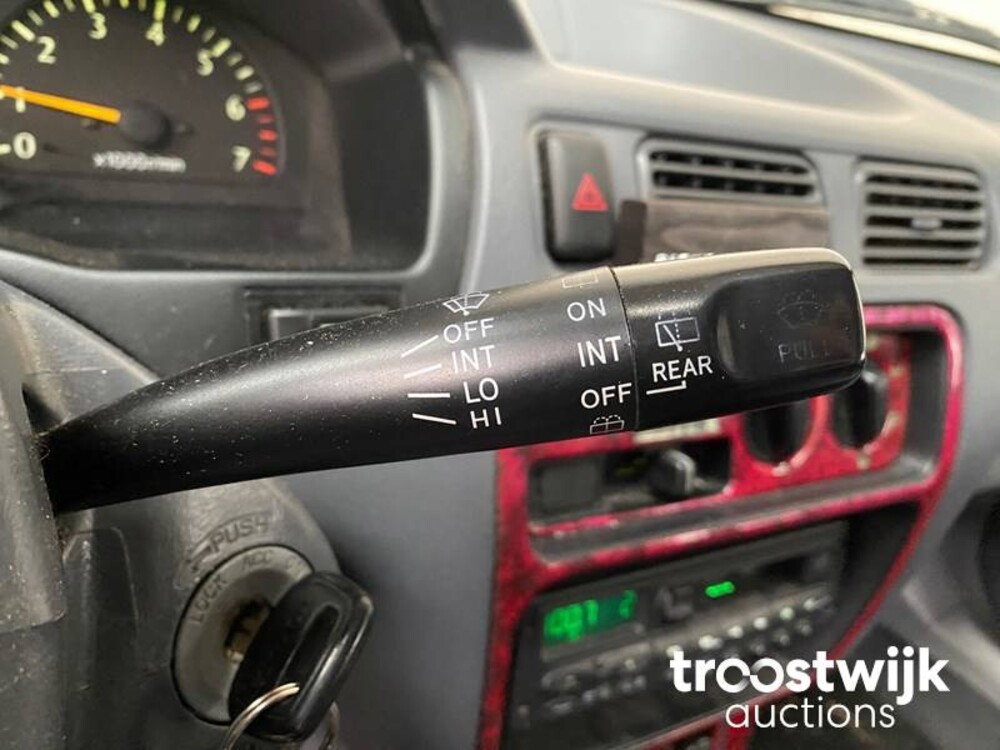 Toyota Starlet 1.3-16V Car