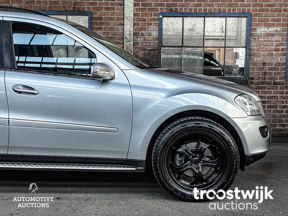 Mercedes-Benz ML320 CDI M-klasse Car