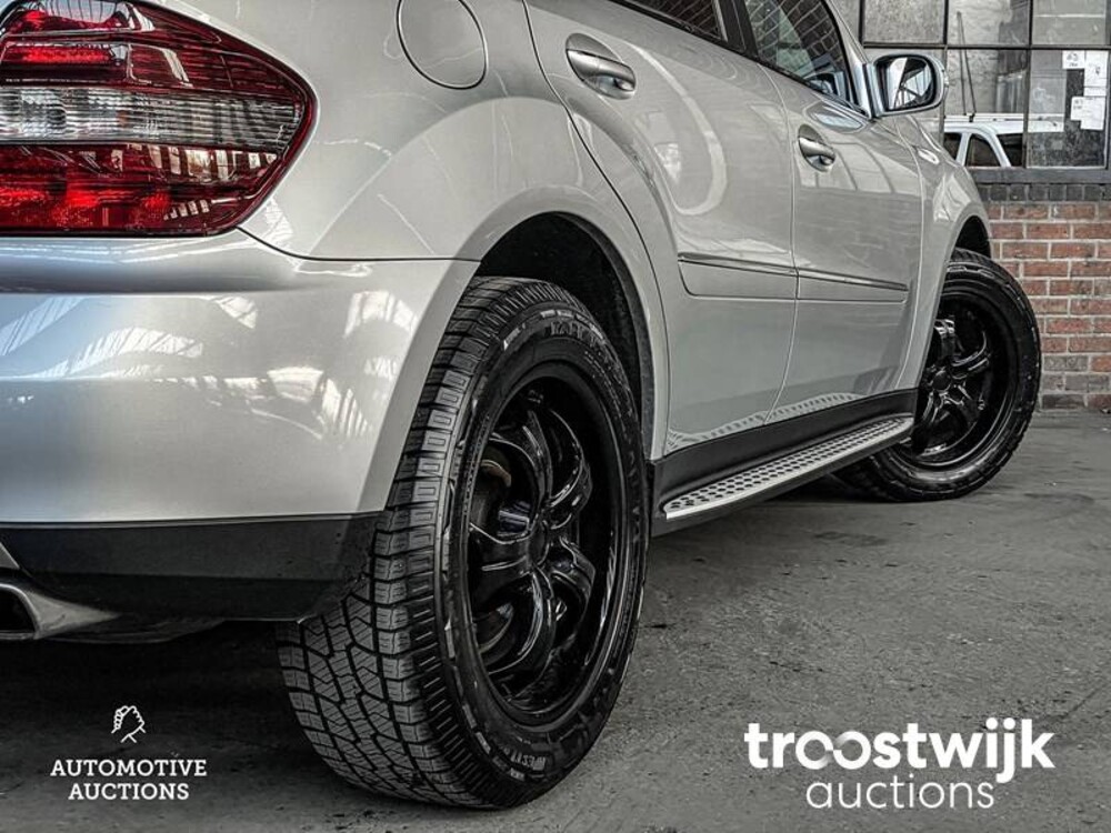 Mercedes-Benz ML320 CDI M-klasse Car