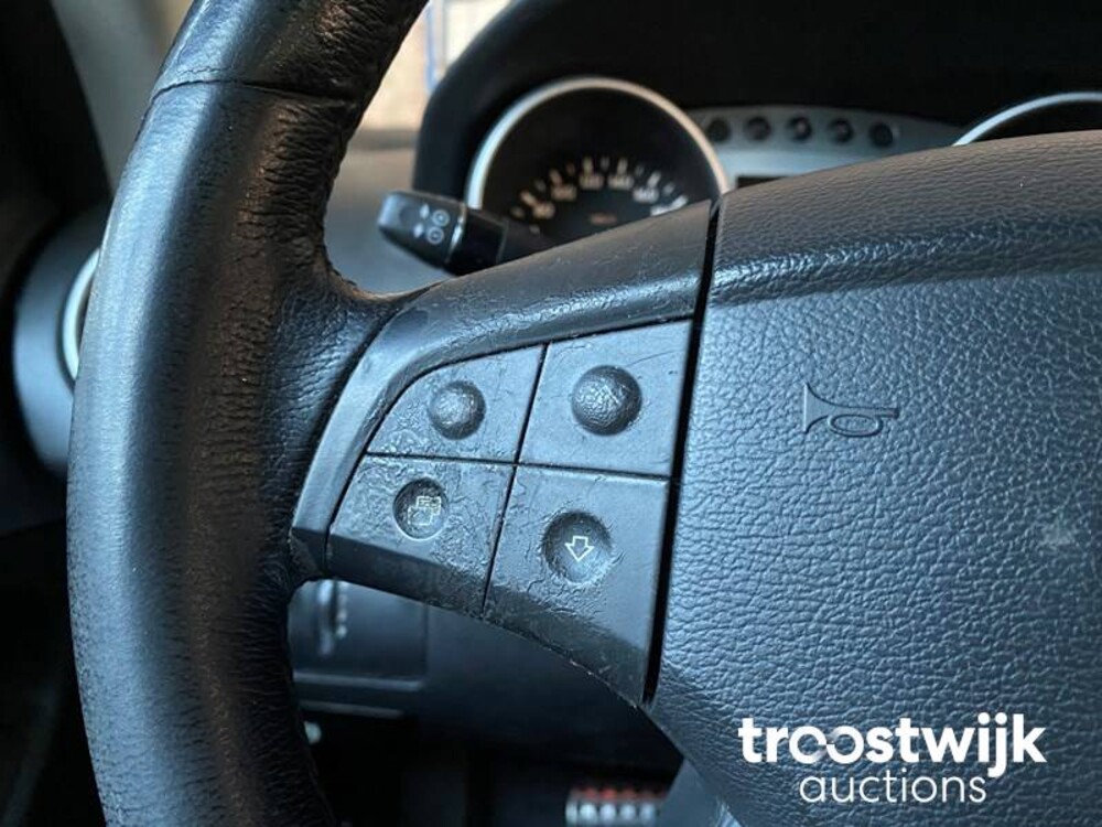 Mercedes-Benz ML320 CDI M-klasse Car