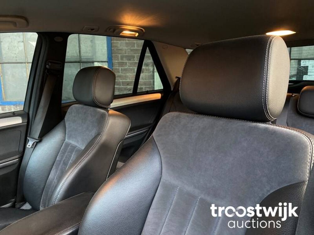 Mercedes-Benz ML320 CDI M-klasse Car