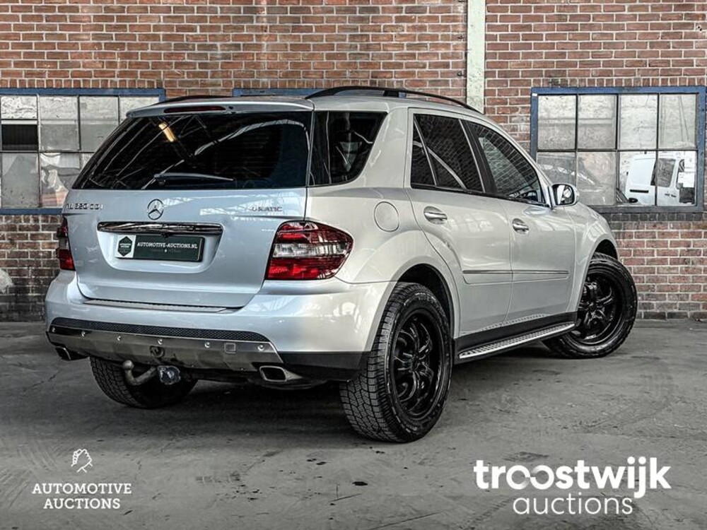 Mercedes-Benz ML320 CDI M-klasse Car