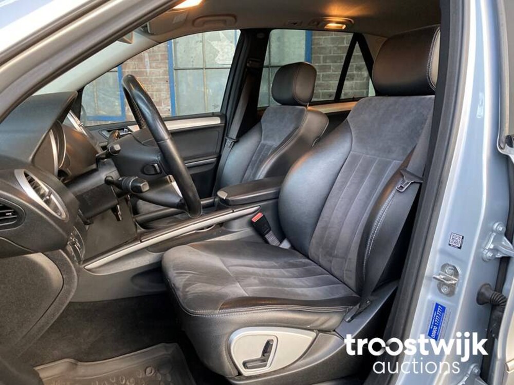 Mercedes-Benz ML320 CDI M-klasse Car