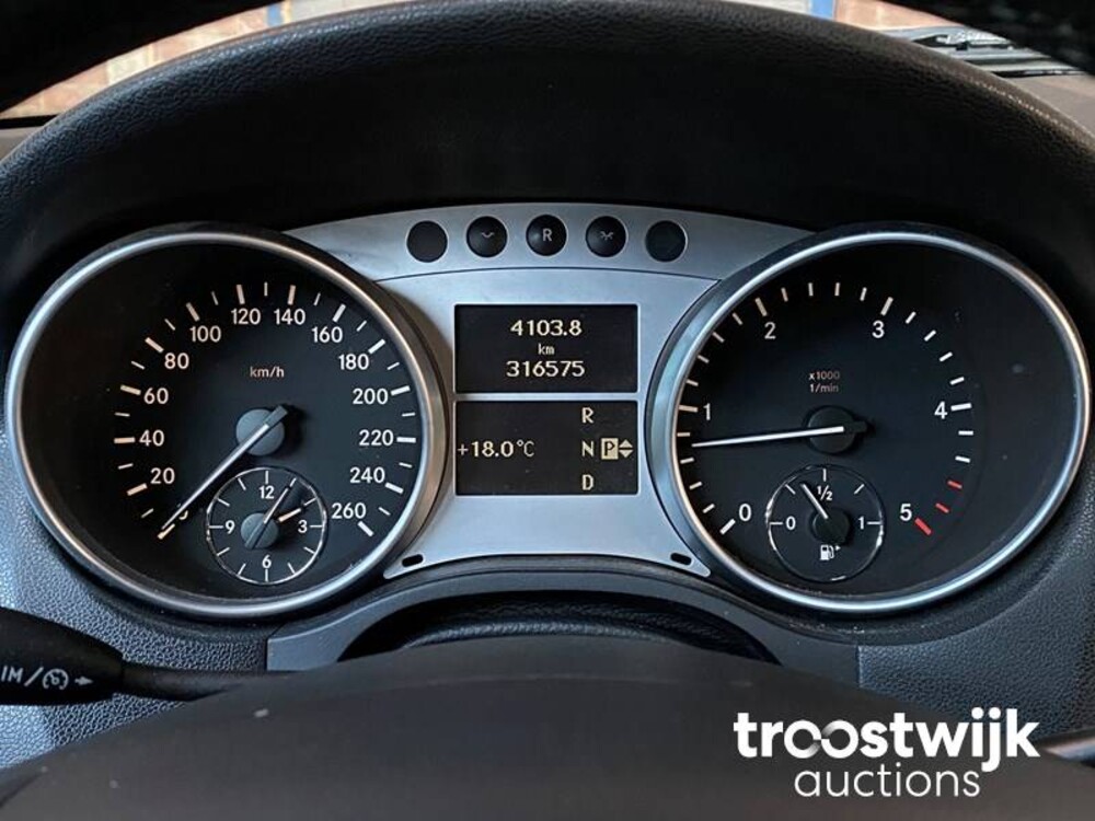 Mercedes-Benz ML320 CDI M-klasse Car