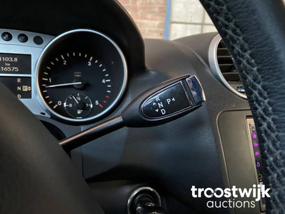 Mercedes-Benz ML320 CDI M-klasse Car