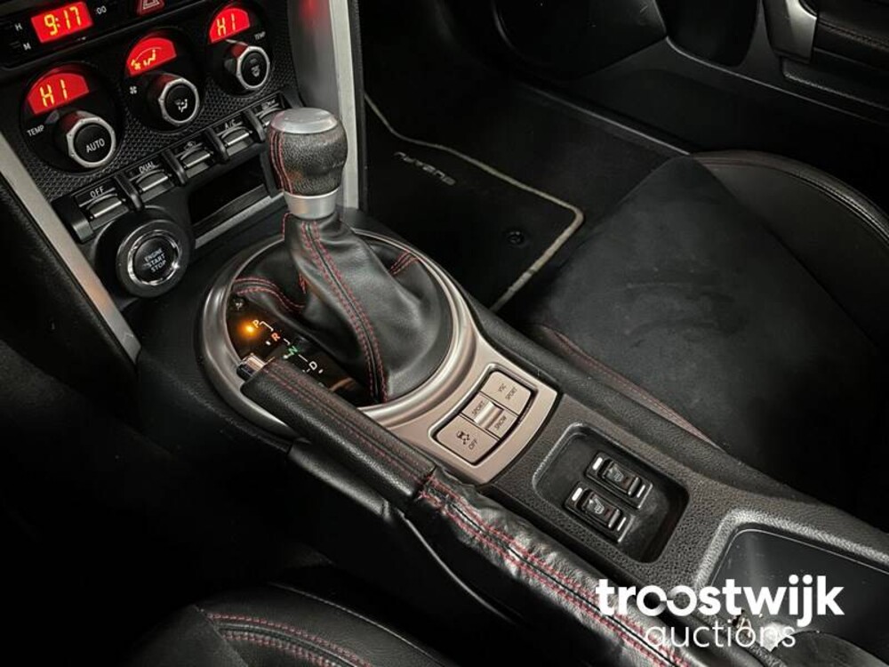 Subaru BRZ 2.0 Limited Car