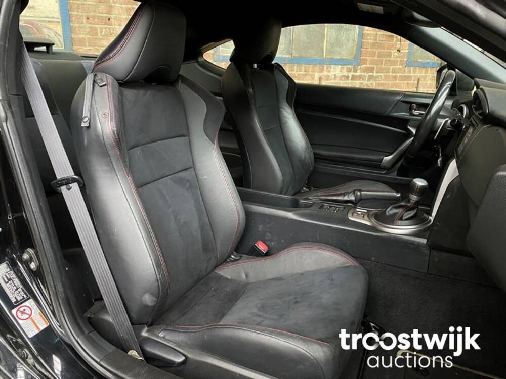 Subaru BRZ 2.0 Limited Car