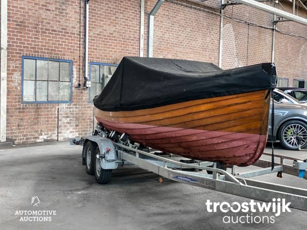 Notarisboot Notarisboot / Autoboot Console boat