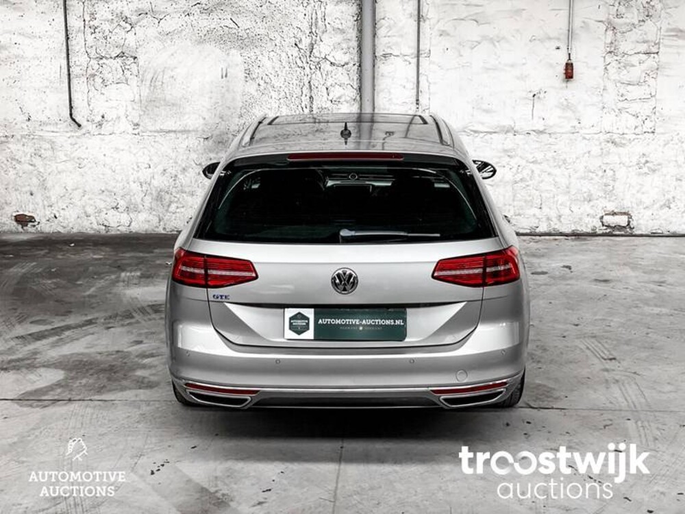 Volkswagen Passat TSI GTE Highline 1.4 Car