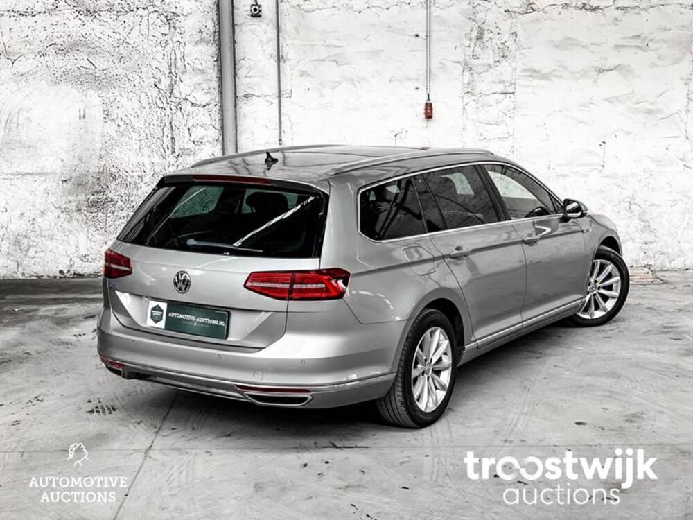 Volkswagen Passat TSI GTE Highline 1.4 Car