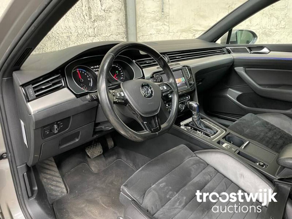 Volkswagen Passat TSI GTE Highline 1.4 Car