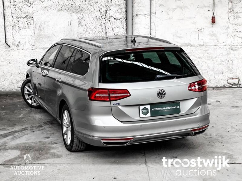 Volkswagen Passat TSI GTE Highline 1.4 Car