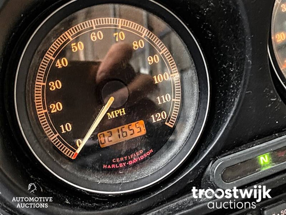 Harley Davidson FLHTCUI Electra Glide Ultra Classic Anniversary Motorcycle