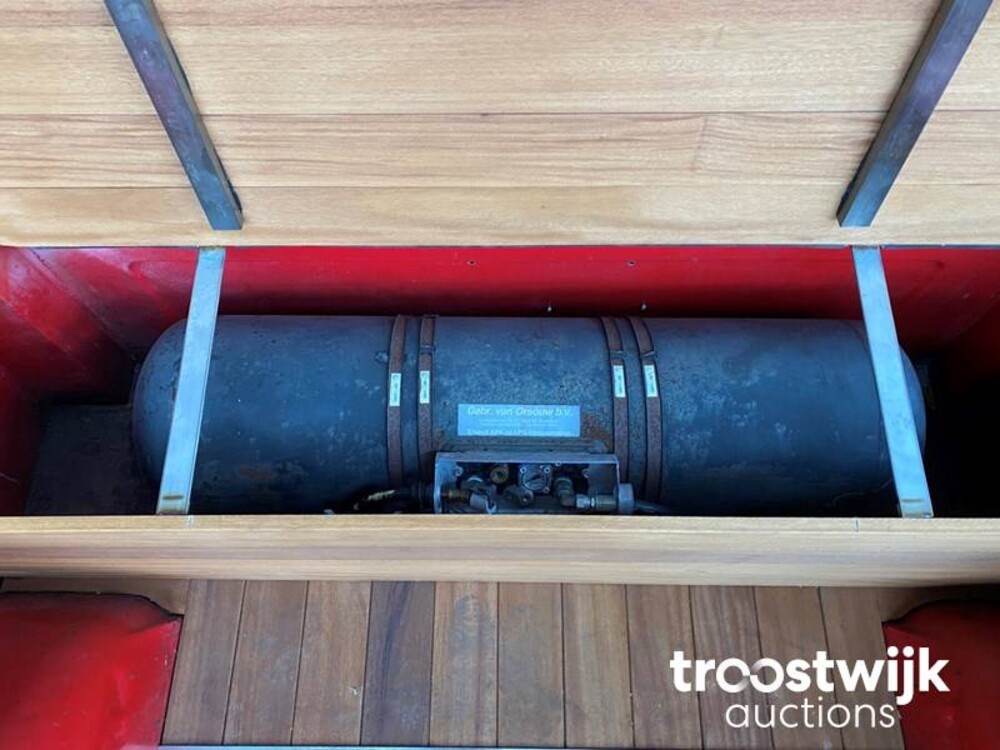 Dodge D100 Short Bed 7.2 V8 Car