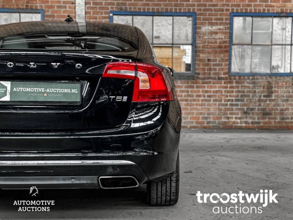 Volvo S60 T5 Car