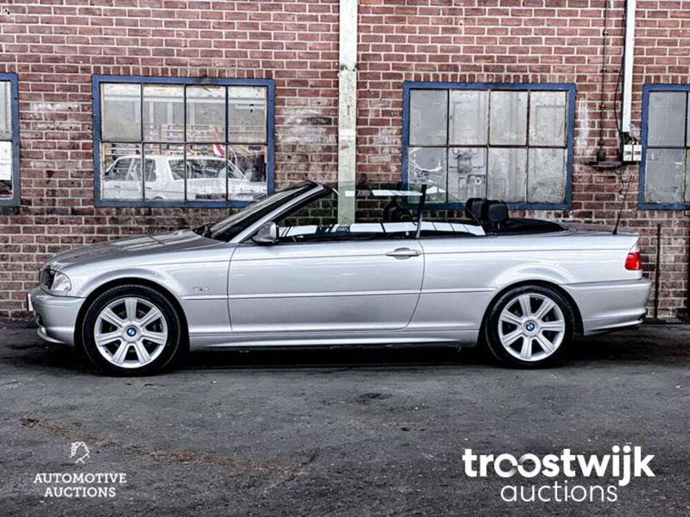 BMW 318Ci Executive 3-serie Cabriolet Car