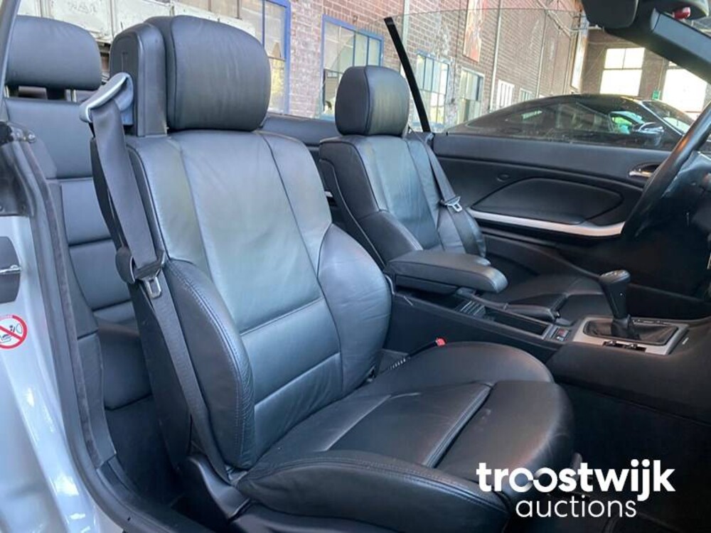 BMW 318Ci Executive 3-serie Cabriolet Car